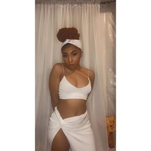 Meet your Posher, Imari